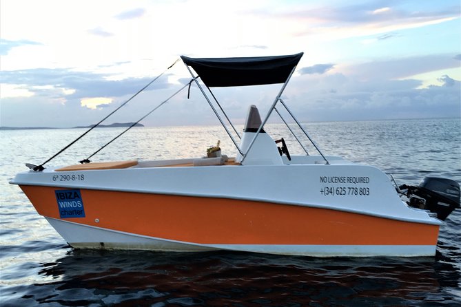 Adventurecat Half day tour - Boat Rental - No license required. - Why a San Antonio boat rental beats the crowded-tour feeling