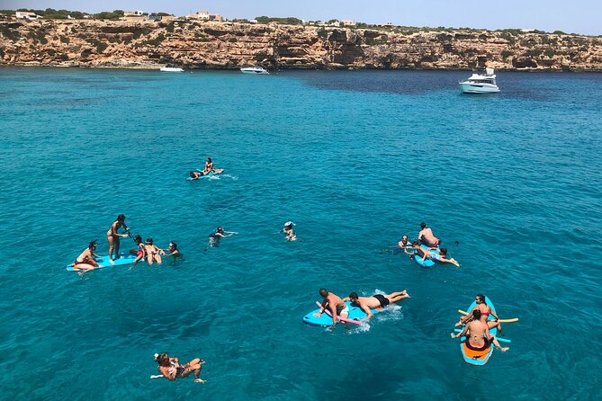 CRYSTAL WATERS SEA EXPERIENCE, from Figueretas - Food and drinks: what you’re really getting for the all-inclusive part