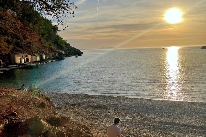 Excursion to Cala Salada, Punta Galera and Cala Saladeta paddle surf - The Guides: Rita and Eloy make the difference