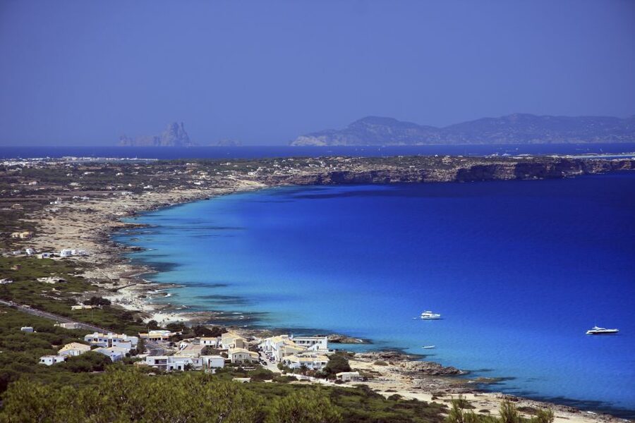 Formentera: Round-Trip Ferry Ticket from Ibiza - Fast 30-minute crossing: how it changes your whole day