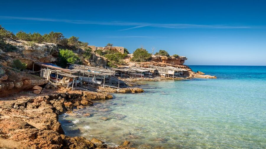 Formentera: Round-Trip Ferry Ticket from Ibiza - Seasonal departure hours from Ibiza and Formentera