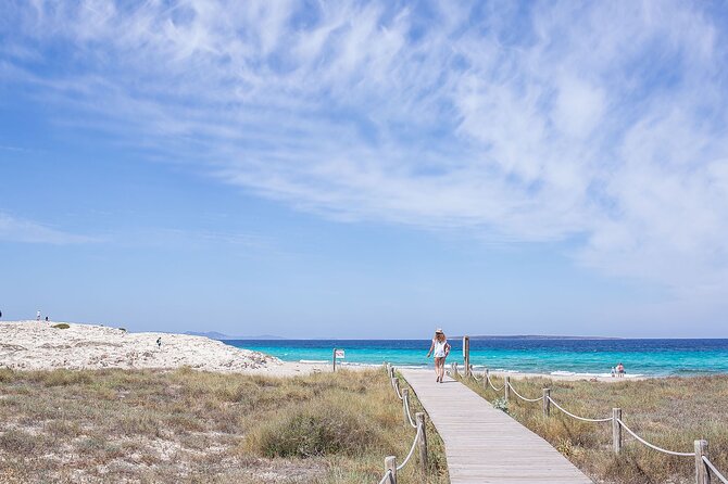 Formentera Roundtrip Ferry - The ferry ride itself: time at sea and onboard comfort