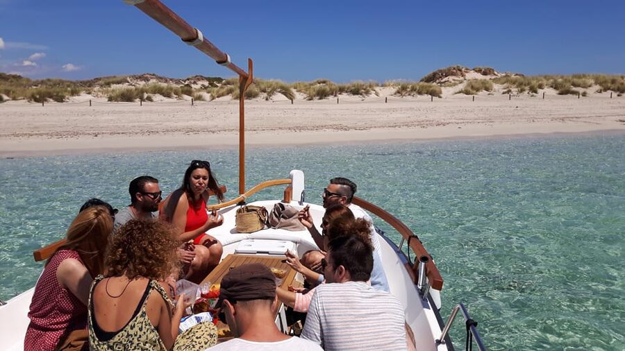 From Formentera to Espalmador and Illetes - La Savina Port: where the trip starts (and why it helps)