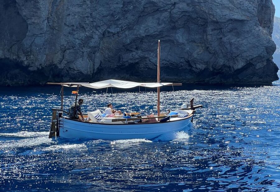 From Sant Josep: Es Vedra & Atlantis Sailboat Cruise - Es Vedra and Atlantis vs. Cala Comta and Cala Bassa