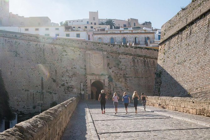 Highlights Running Tour of Ibiza Town - What to bring for a comfortable 1.5-hour run