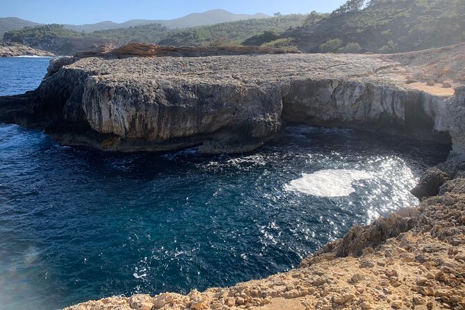 Ibiza "Alien Tour" - Jeep Wrangler Comfort, Air-Conditioning, and the Start Time You Can Plan