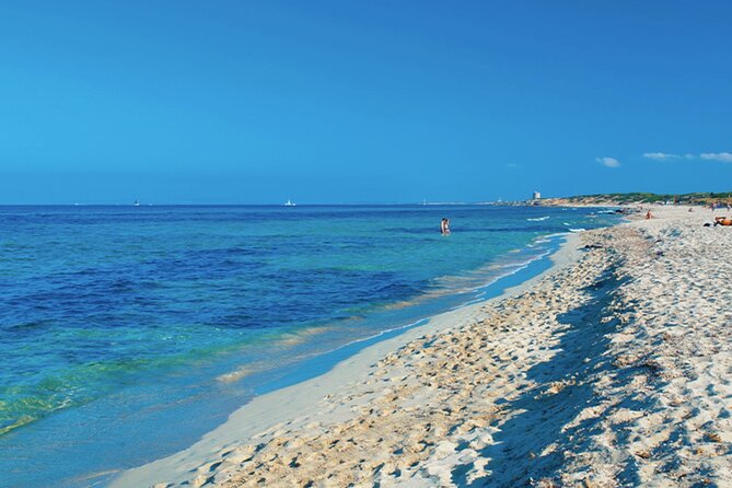 Ibiza Beaches and Villages Private Tour - Cala Comte / Cala Conta: turquoise water, pearly sand, and summer crowds