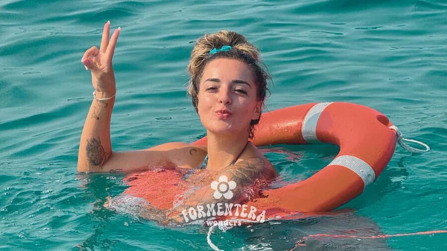 Ibiza: Boat Trip to Formentera with Open Bar and Paella - Music on the return ride: the sunset effect, minus the chaos