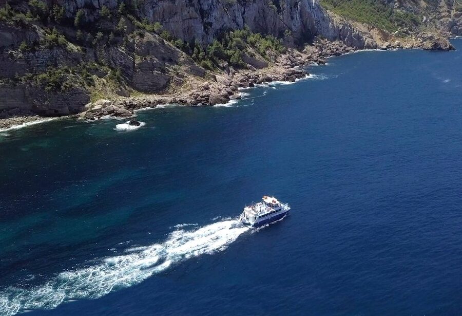 Ibiza: Cala Salada & North Cruise with Drinks & Snorkeling - Who Should Book This North Ibiza Catamaran