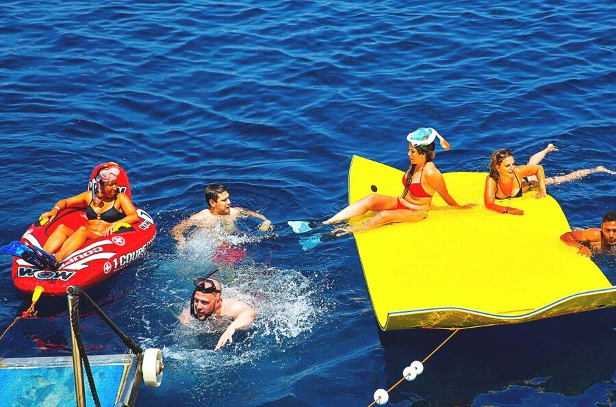 Ibiza: Cala Salada & North Cruise with Drinks & Snorkeling - Drinks, Snacks, and Music: The On-Board Vibe