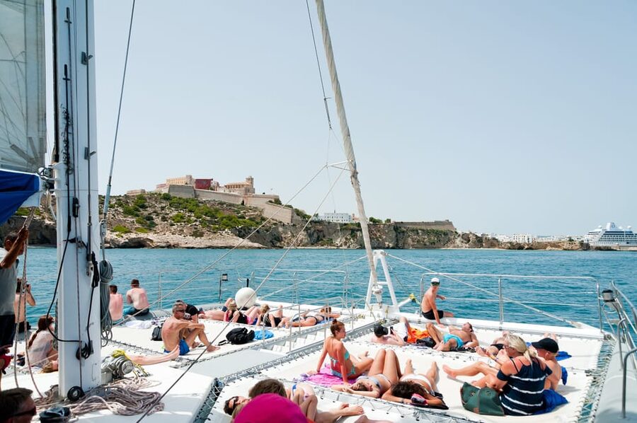 Ibiza: Catamaran Cruise to Formentera with Meal and Drinks - Sun Cat and the Dock: Meeting Point Without Headaches