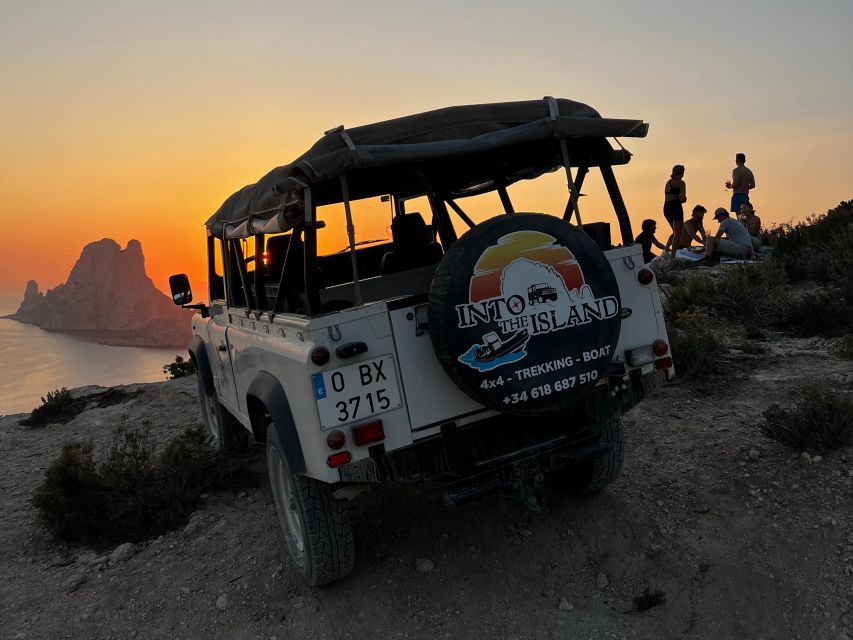 Ibiza: Combo Boat Trip, 4x4 Safari and Es Vedra Sunset Hike - The 50-minute hike to secret Es Vedrà viewpoints at sunset time