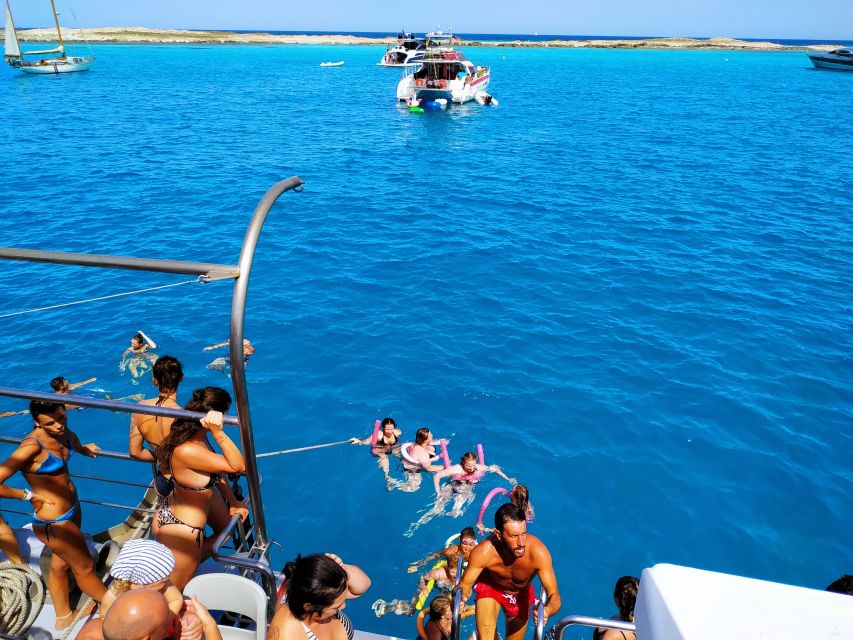 Ibiza: Crystal Waters Formentera, Open Bar and Buffet Lunch - West-coast sailing and Cap de Barberia views