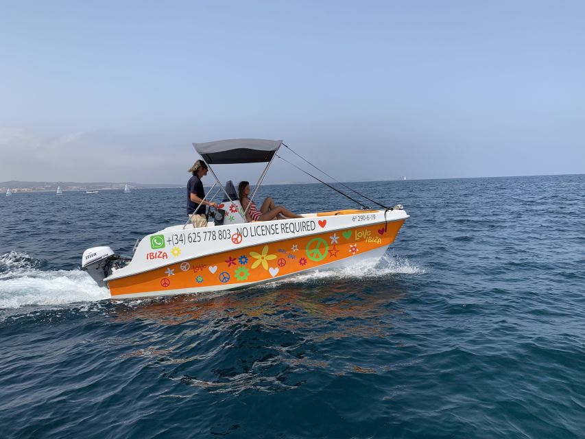 Ibiza: Discover the best coves in a boat driven by yourself - The real itinerary flow: speed legs, then swimming breaks