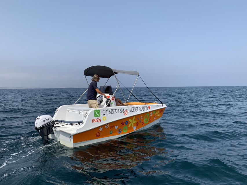 Ibiza: Discover the best coves in a boat driven by yourself - Why these coves feel different from shore days