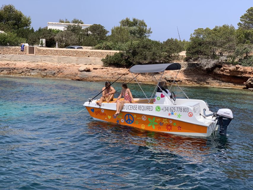 Ibiza: Discover the best coves in a boat driven by yourself - Where you start: San Antonio port logistics that can save you time