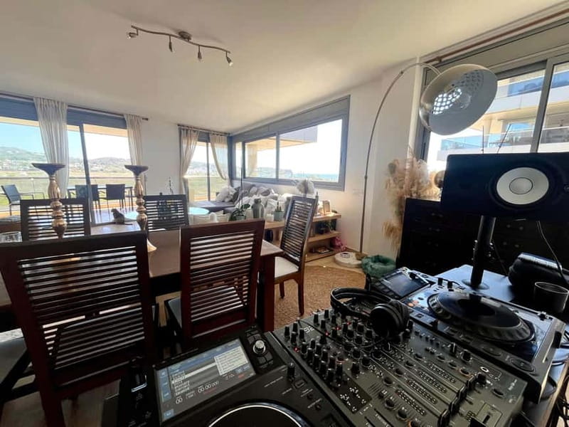 IBIZA DJ lesson, sunset and party at Cafe del Mar - The Café del Mar sunset: famous views, clear limits