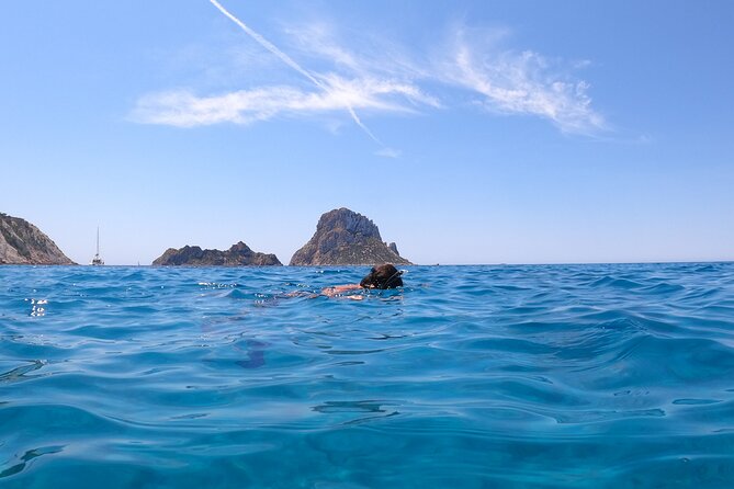 Ibiza: Es Vedrà Catamaran Cruise – Morning or Sunset - Key highlights at a glance