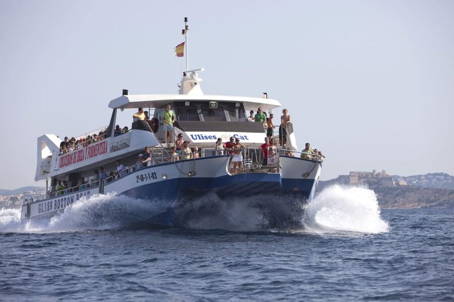 Ibiza: Figueretas Round-Trip Transfer to Formentera - Formentera by boat: why this short trip is such a good move