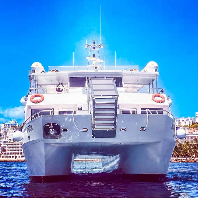 Ibiza: Formentera Boat Cruise with Paddle, Snorkel & Lunch - Food and drinks at sea: what’s included, and why it’s a real value