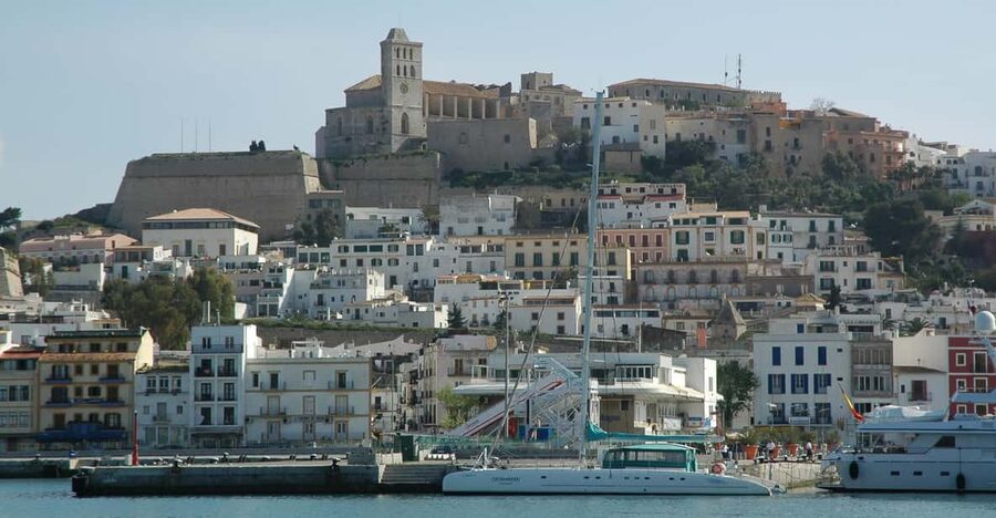 Ibiza: Full-Day Excursion and Visit to a Hippy Market - 9 hours of Ibiza by bus: what you really buy for $88