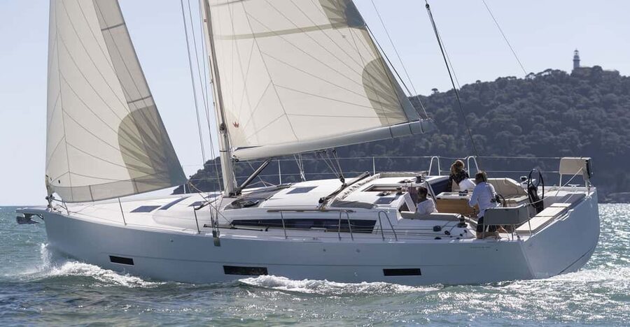 Ibiza: Midday or Sunset Sailing with Snacks and Open Bar - The Open Bar and Snack Setup: Cava-Forward, No Fuss