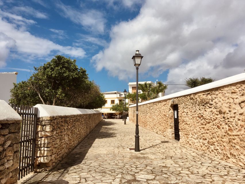 Ibiza: Old Town Guided Walking Tour - Meeting at Tabacs: Start Fast, Stay Relaxed