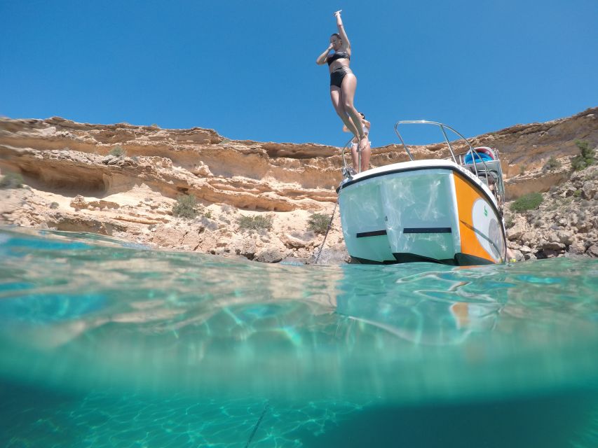 Ibiza: Paddlesurf and Snorkeling Boat Trip - Food and Drinks on the Water: Small Meal, Big Relief