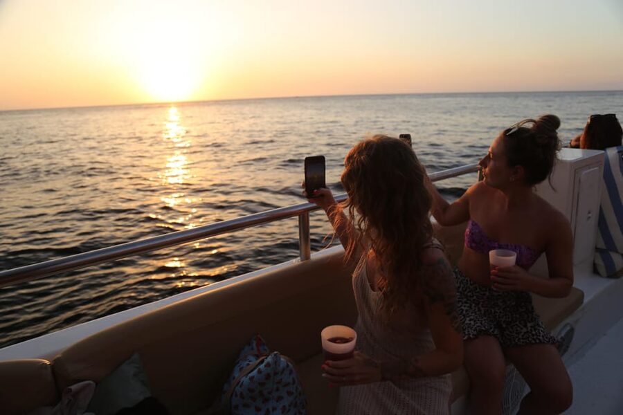 Ibiza: Scenic Sunset Cruise with Tapas and Drinks - The crew vibe: Captain Mike and the laughter factor