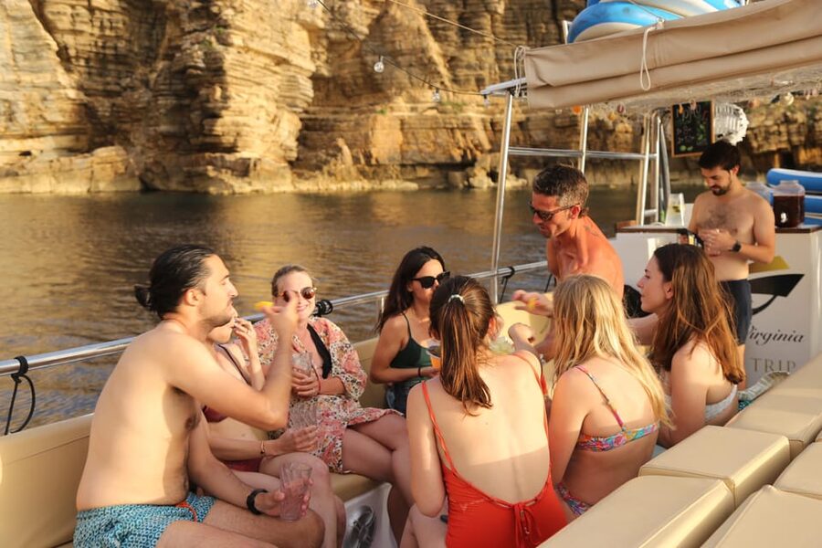 Ibiza: Scenic Sunset Cruise with Tapas and Drinks - Who this cruise suits best (and who should skip it)
