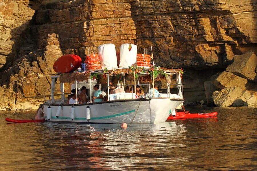 Ibiza: Sunset Boat Tour with Water Sports, Open Bar & Tapas - Café del Mar and the sunset finish: photos and a real moment