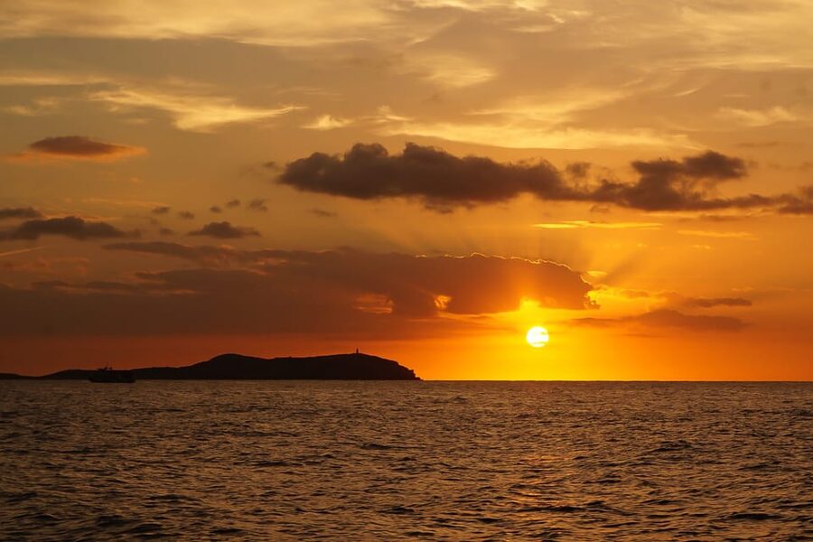 Ibiza: Sunset Boat Trip with Snorkeling, Kayaking, & Drinks - The route: western Ibiza coves like Cala Gracioneta, Comte, Salada, and Bassa