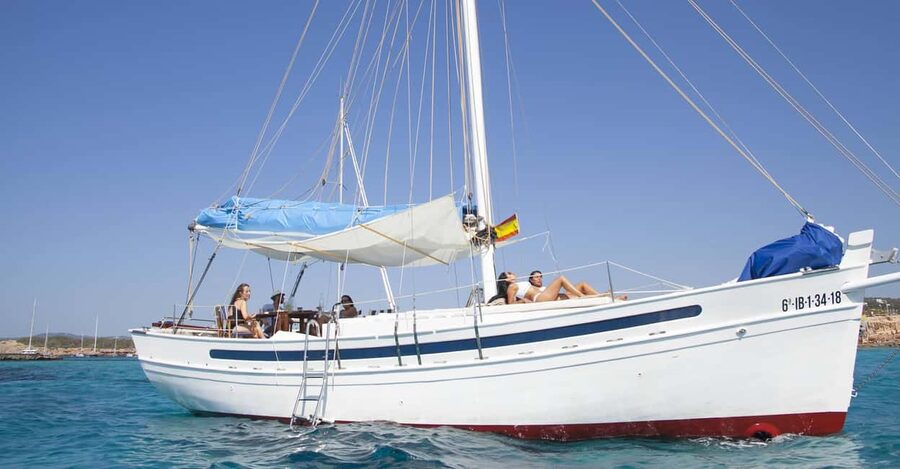 Ibiza: Sunset Private Sailboat with Tapas & Premim Open Bar - Price and value: when $850 per group makes sense