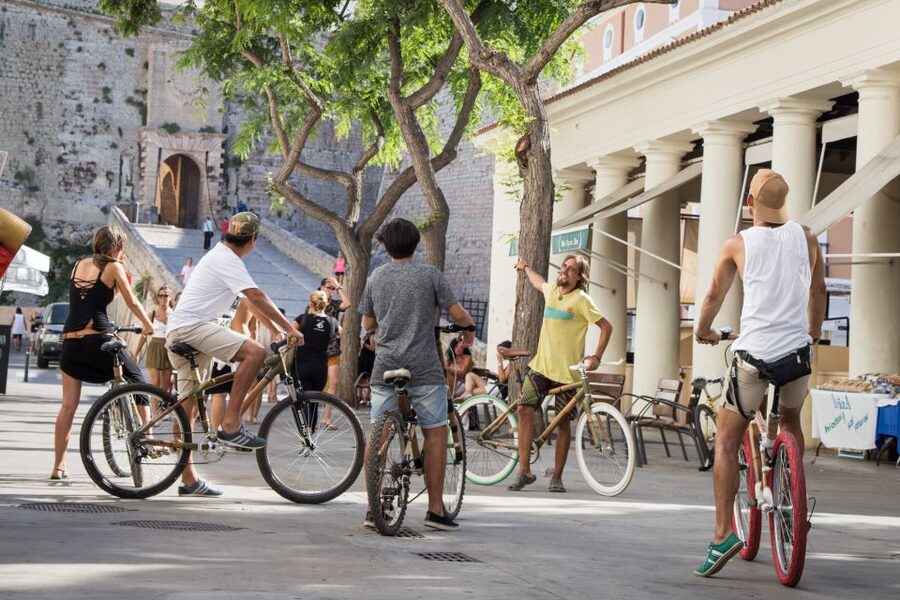 Ibiza Town Private Guided Sightseeing Tour by Bike - Inside Ibiza Town: Parc de la Pau and Puig des Molins