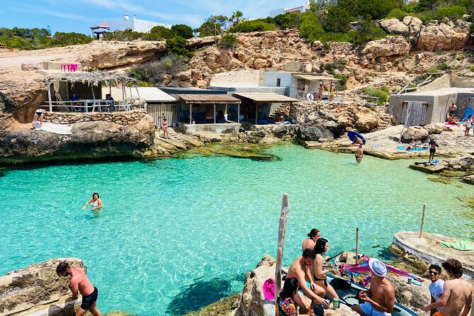 Jeep Wrangler Tour Ibiza - Drinks, snorkeling masks, and the logic behind the water time