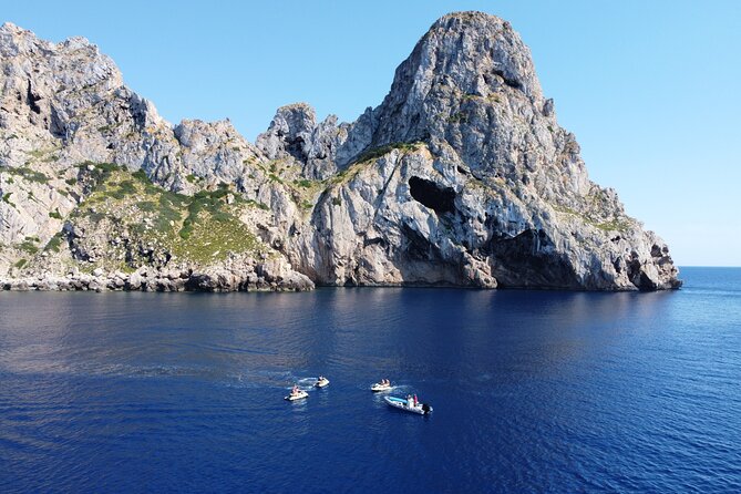 Jet ski excursion from San Antonio (Ibiza) to Es Vedrá - Where You Start in Sant Antoni de Portmany (and Why the Location Helps)