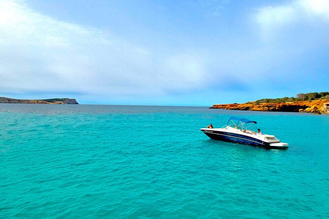 MagiCharter: Private charter motorboat sunset in Ibiza - Who should book this Ibiza sunset charter