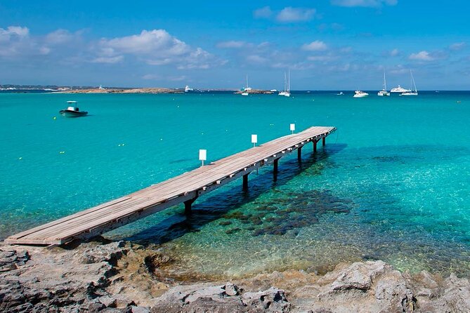 Private Boat Rental Sea Ray up to 8 people Ibiza-Formentera - Skippers Like Ramiro and Laura: How Private Feels in Real Life
