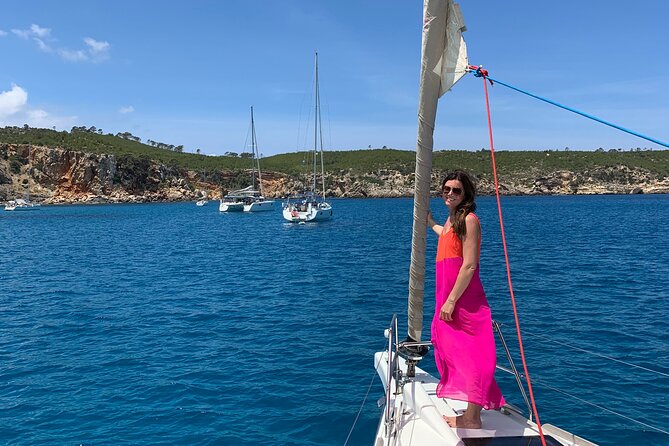 Private Experience Full-day Sailing in Ibiza and Formentera - Meeting point and timing: getting on board without stress