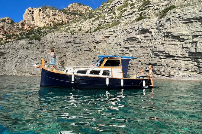 Private Mediterranean classic boat with Paddle boards+Snorkelling - Price and logistics: getting the value from $828+ per person