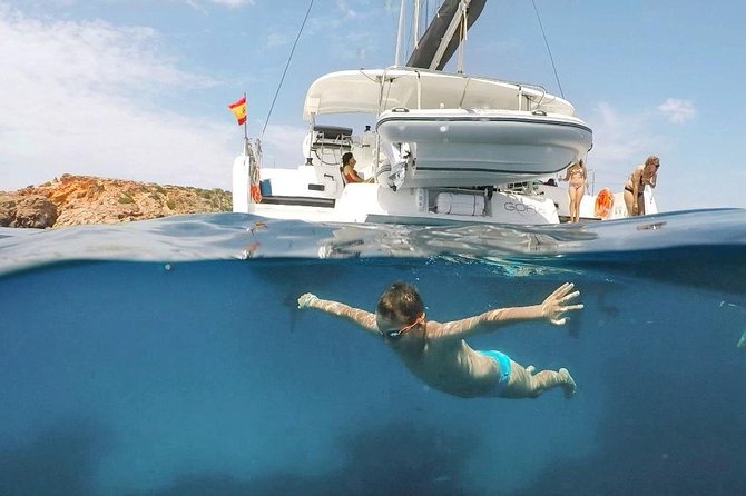 Sail & snorkel adventure Ibiza - Cala Codolar snorkeling: why this protected inlet is the whole point