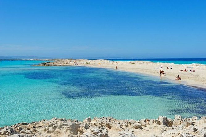 Ses Illetes Beach Formentera Catamaran Private Tour - Key things that make this catamaran day work