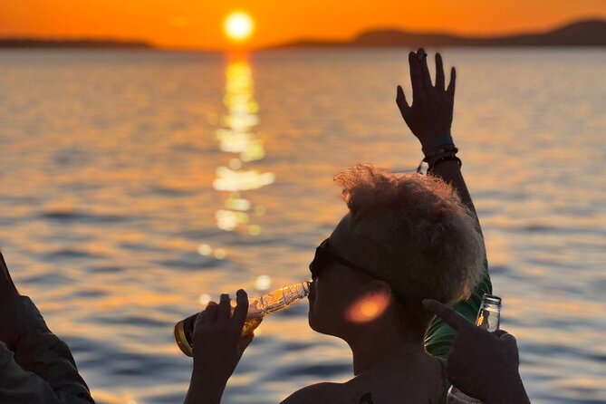 Sunset Boat Tour in Ibiza with All Inclusive - Getting to Lady Virginia in San Antonio (and what happens next)