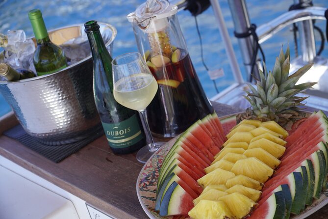 Sunset Boat Tour in Ibiza with All Inclusive - Open bar and tapas: what “all inclusive” really means here