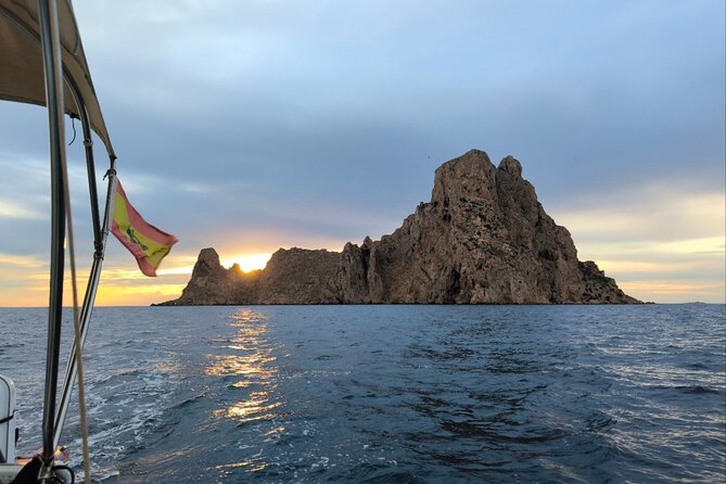 Sunset Private Sailboat Experience in Ibiza - Es Vedrà: the hour that makes this sunset sail worth it