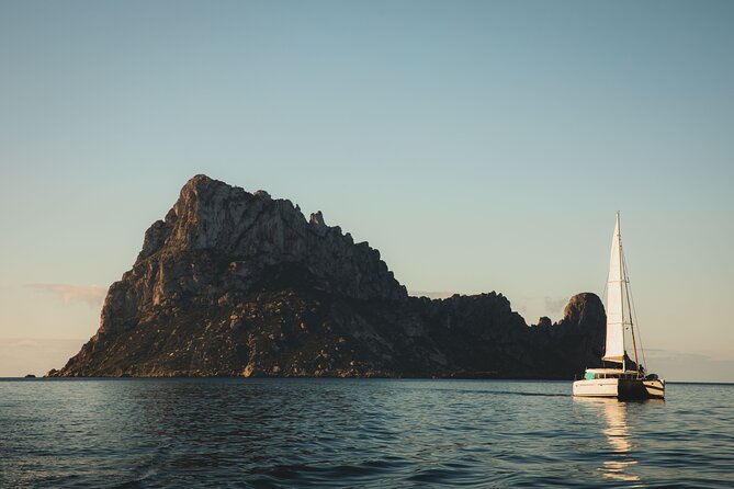 Unforgettable Catamaran Experience in Formentera - LAGOON 400 - Stop 1: Platja des Jondal swim and your first real sea break