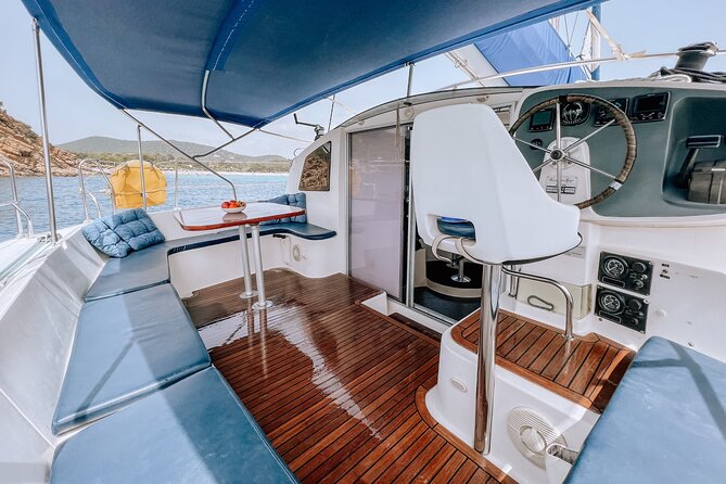 Unforgettable experience in Catamaran Ibiza and Formentera! - Stop 3: Es Vedrà (Myth Views and Photo Time)